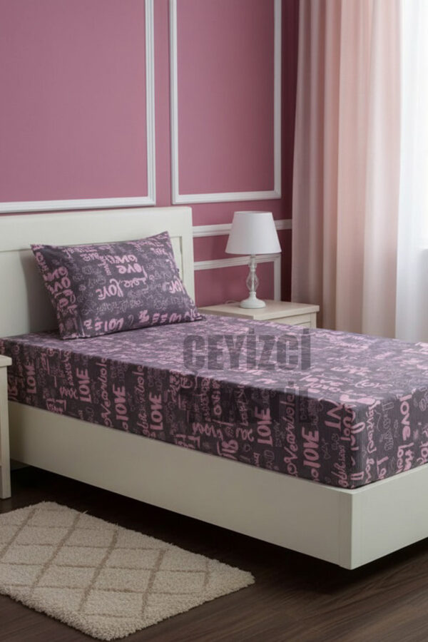 Lastikli Çarşaf ve 1 Yastık Kılıfı – LOVE MODEL